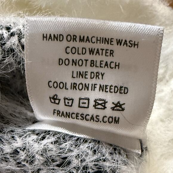 Mi Ami Women’s Ivory Snow Leopard Fuzzy Cropped Nylon Viscose Sweater Size Large - Picture 8 of 8